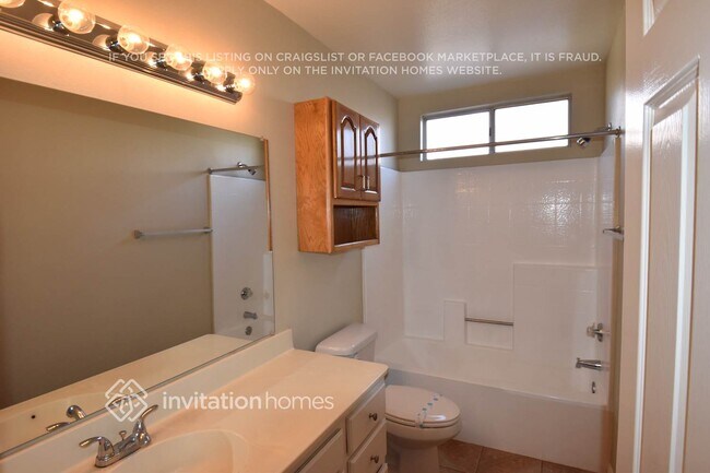Building Photo - 2699 W Calle Vista Dr