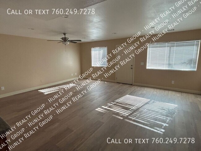 Foto del edificio - 15764 Wanaque Rd