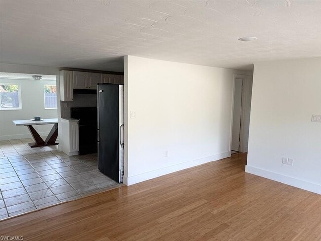 Building Photo - 1507 Lavilla Rd