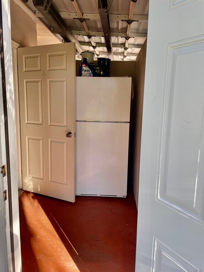 Building Photo - 1899 NW 15th Ave