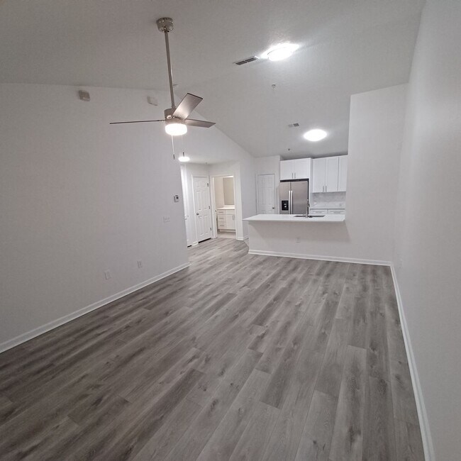 Foto del edificio - Cozy 1 BR 1 BA Condo