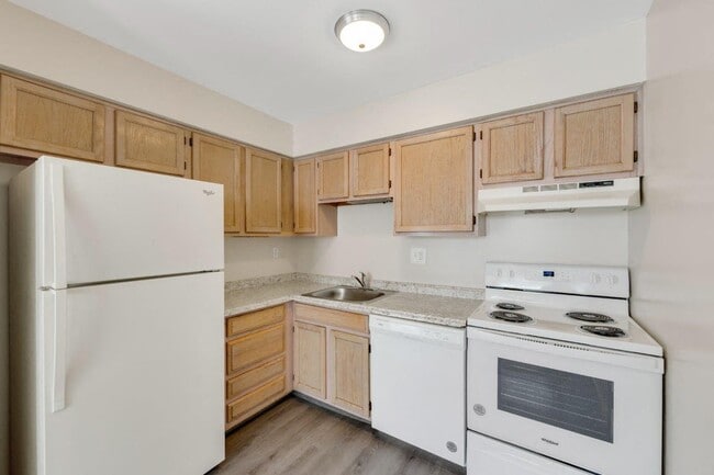 Foto del edificio - Blair Mill Village East Apartment Homes