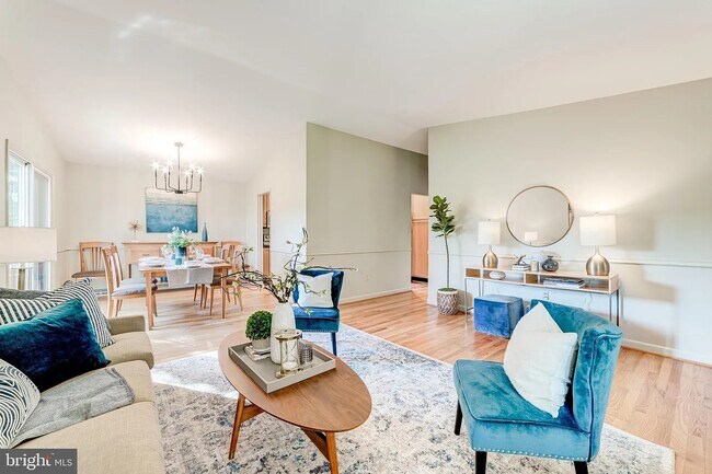 Foto del edificio - 2618 Stirrup Ln