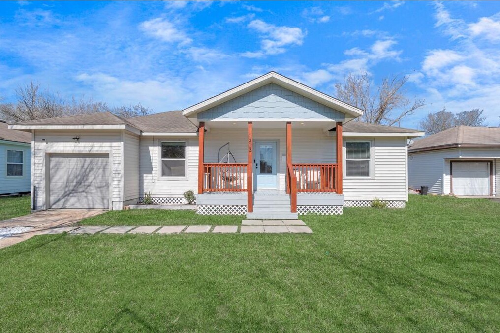Foto principal - 1212 16th Ave N
