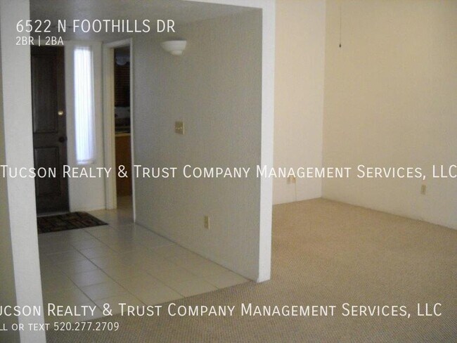 Building Photo - Foothills Townhome