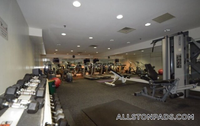 Foto del edificio - 15 N Beacon St