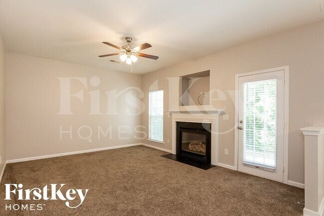 Building Photo - 10634 Quarrier Dr