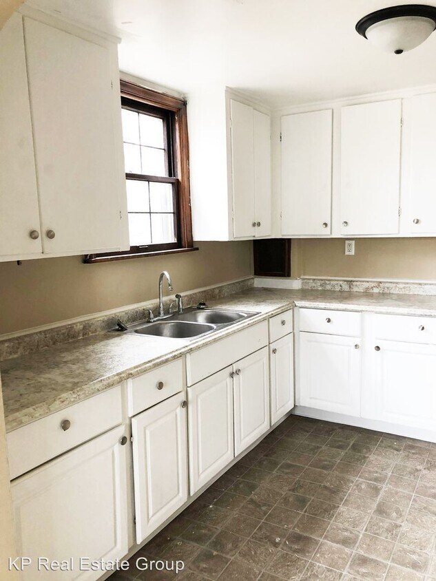 Primary Photo - 3 br, 1 bath House - 1453 E 24th Ave