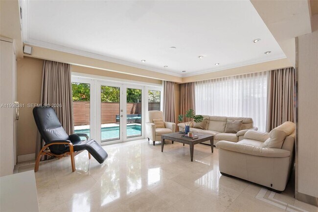 Foto del edificio - 9141 Abbott Ave