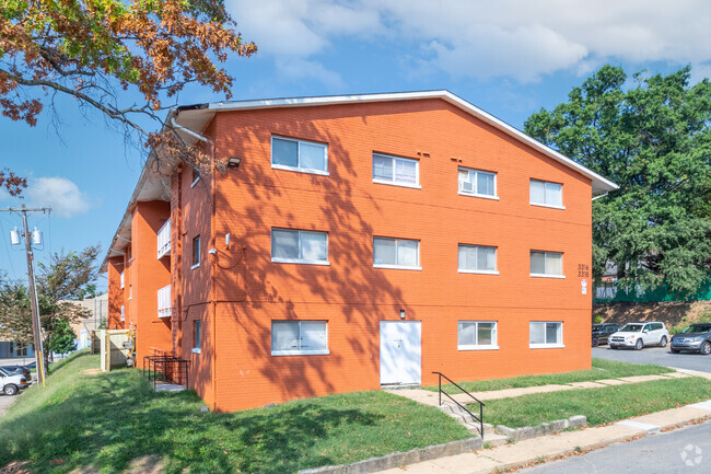 Building Photo - Renaissance Apartments