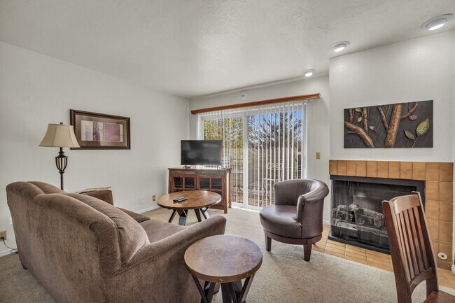 Building Photo - Circle J at Jeremy Ranch - Multiple Townho...