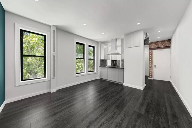 Building Photo - 214 Bradhurst Ave.