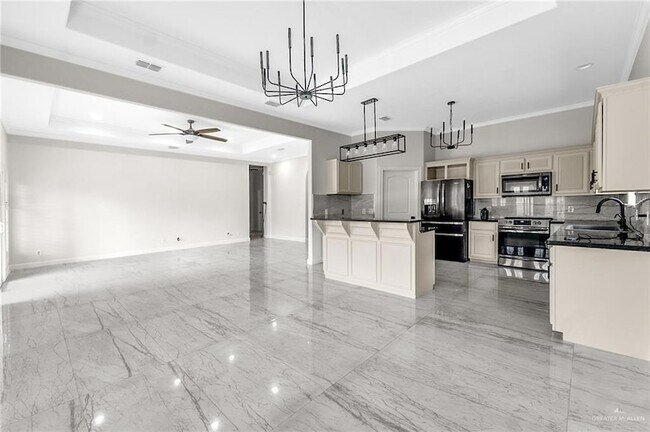 Building Photo - 1104 N Boston College Dr