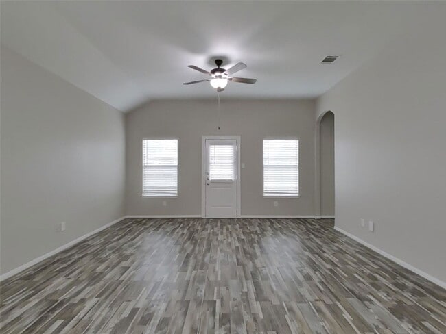 Building Photo - 21451 Sullivan Forest Dr