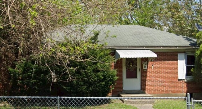 Building Photo - 201 Moberly Ave