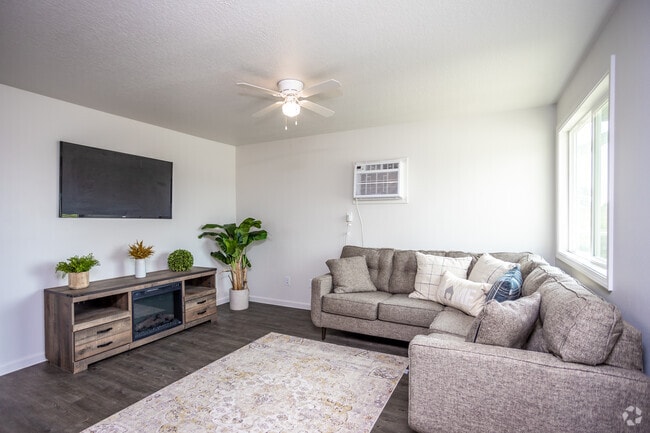 3BR, 1BA - Villa/1,008 SF - Yellow Banks I by Kading