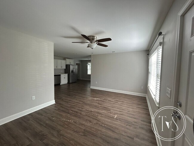 Foto del edificio - 515 Fraser Dr