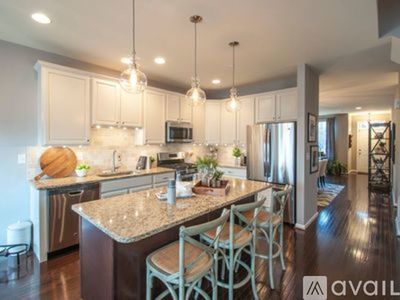 Foto del edificio - 4652 Woodbrush Way