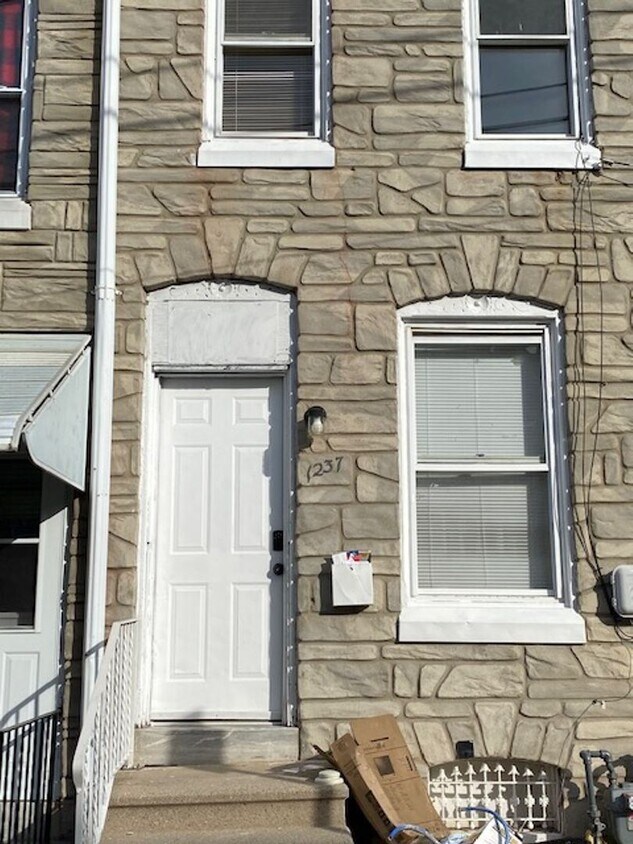 Primary Photo - 3 br, 1 bath House - 1237 OLEY ST