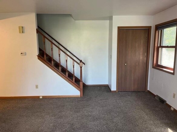 Foto del edificio - 983 N Taylor St