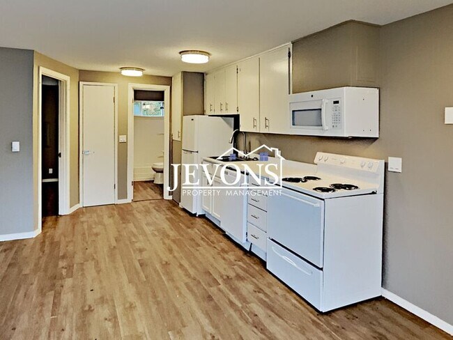 Foto del edificio - 102 Summit Ave N