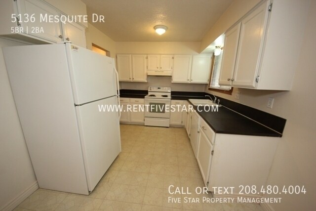 Foto del edificio - 5136 Mesquite Dr