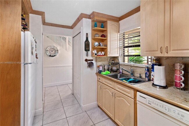 Foto del edificio - 3416 SW 112th Ave