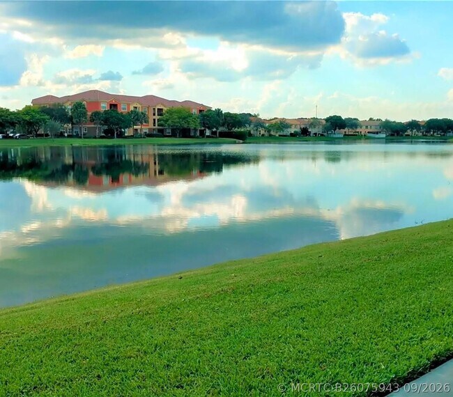 Foto del edificio - 4700 SW 160th Ave