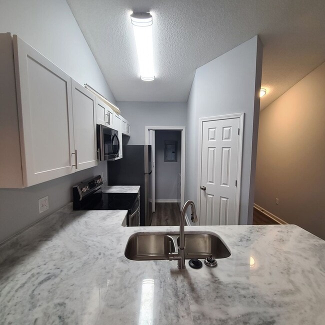 Foto del edificio - !!!RECENTLY REDUCED RENTAL RATE!!! Fully Renovated Condo In Myrtle Beach!!