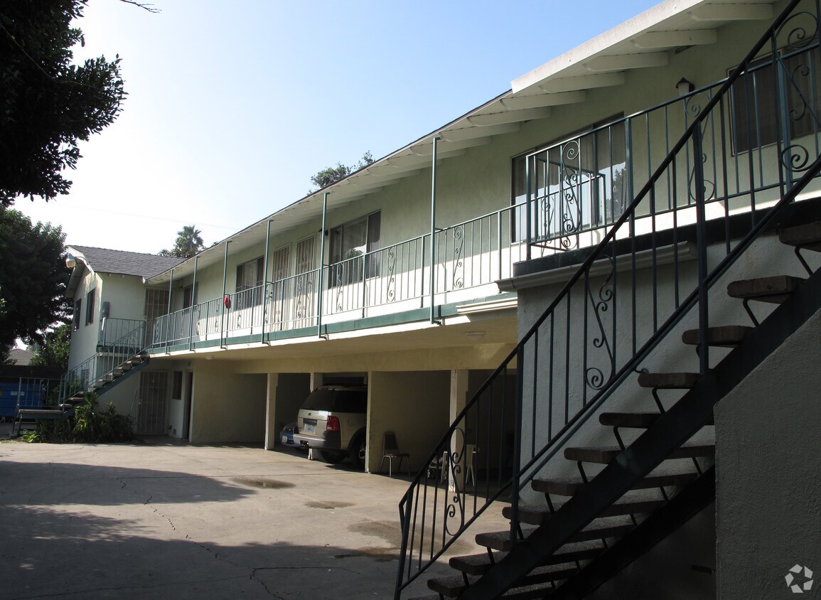 3250 Flower St, Lynwood, CA 90262 Apartments in Lynwood, CA