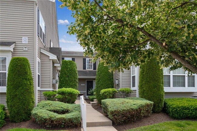 Building Photo - 4180 Bunker Hill Dr S