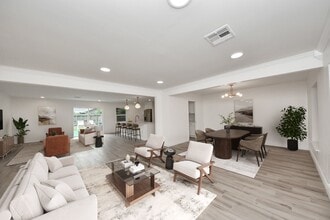Building Photo - 10227 Metronome Dr