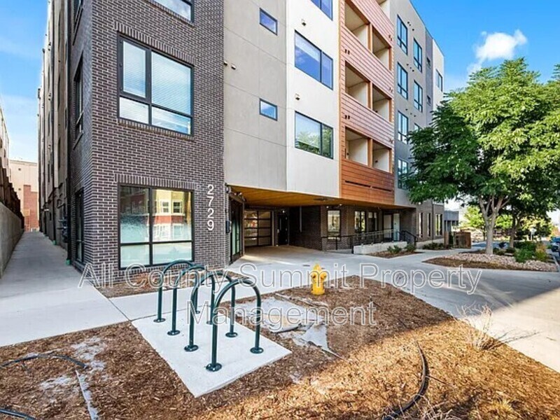 Primary Photo - 2729 W 28th Ave