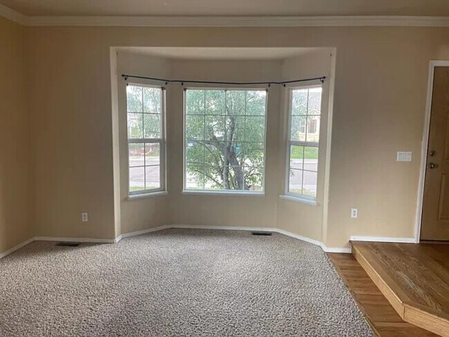 Foto del edificio - 8021 Lodi Ln