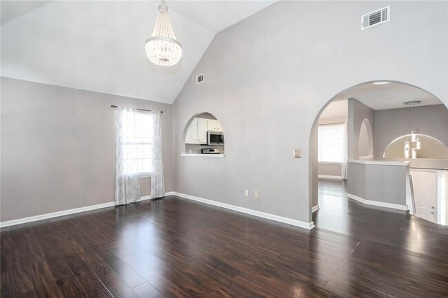 Building Photo - 5414 Sweetsprings Dr SW