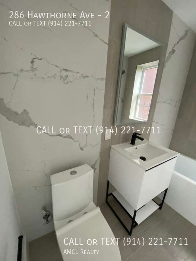Foto del edificio - 286 Hawthorne Ave