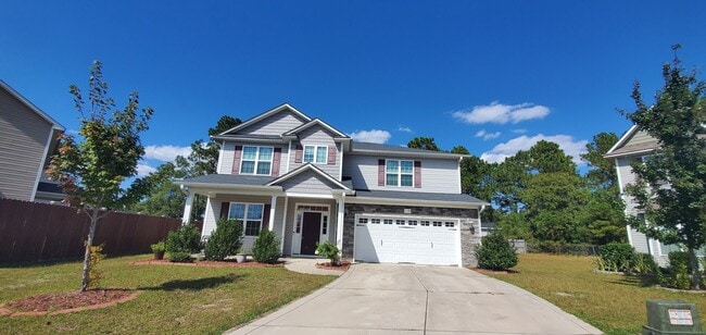 Building Photo - Spectacular!