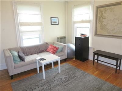 Building Photo - 143 Orchard St