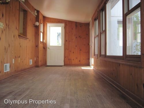 Building Photo - 417 E Hillside Dr