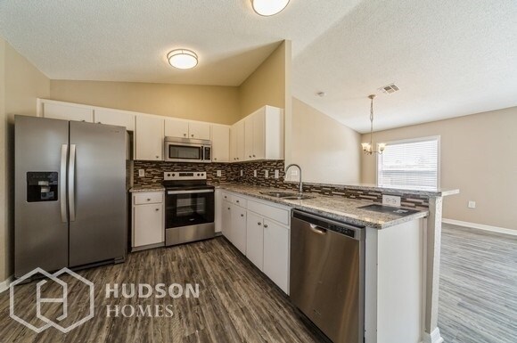 Building Photo - SELF TOUR NOW! - 6682 Bordeaux Blvd, Lakel...