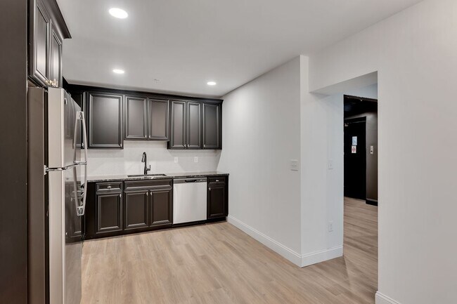 Foto del edificio - 36 Pawling Ave