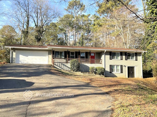 Building Photo - 2331 Heather Ct