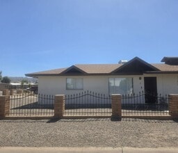 Building Photo - 331 W Carson Rd