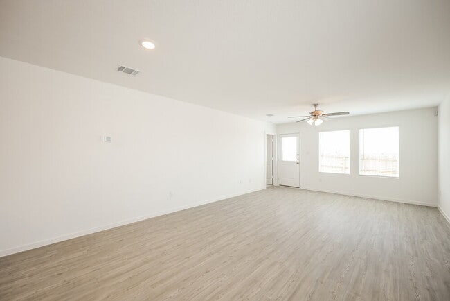 Building Photo - 3320 Mound Rdg