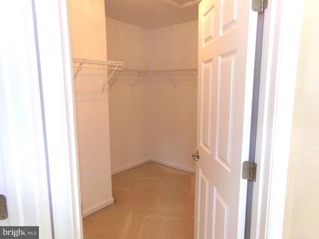 Building Photo - 8222 Gunston Commons Way