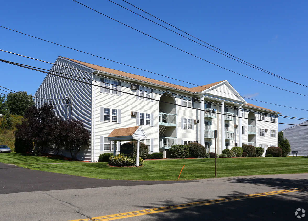 Primary Photo - Jefferson Court Apartments