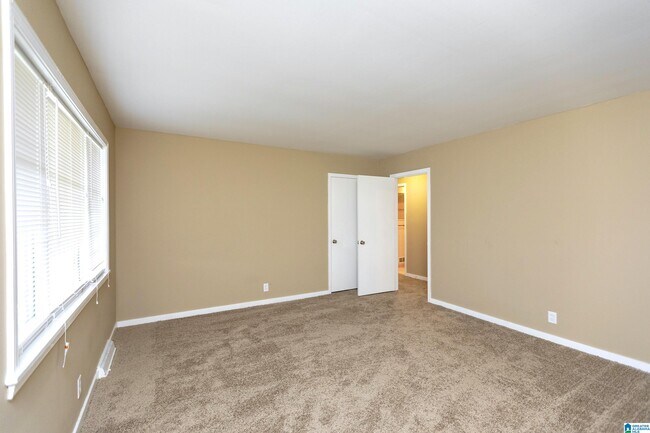 Building Photo - 405 Cheri Ln