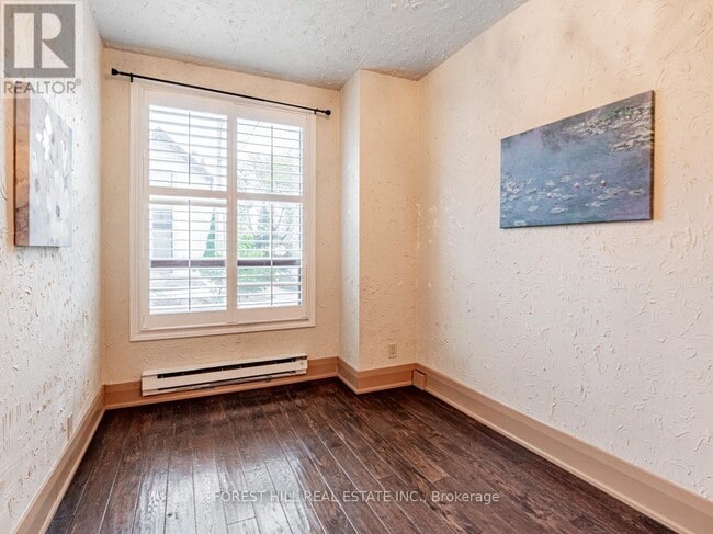 Building Photo - 54 De Grassi St