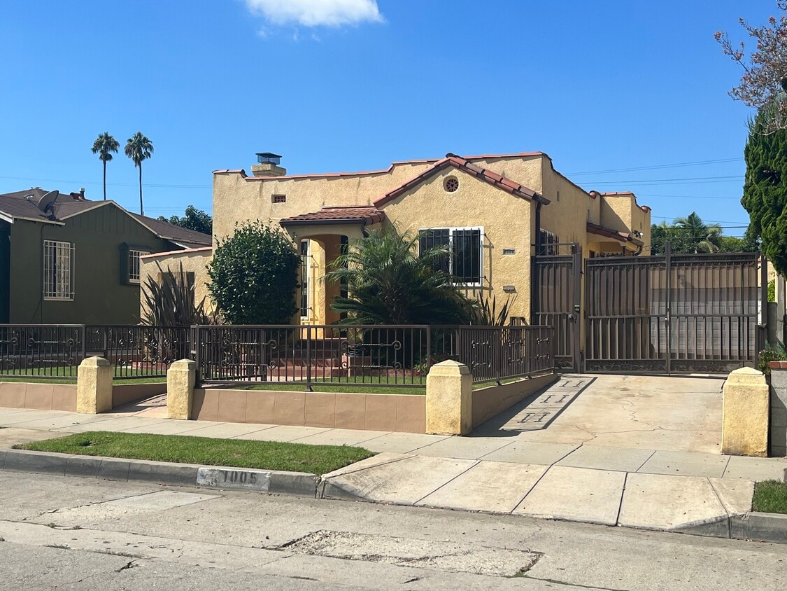 1005 S Eucalyptus Ave, Inglewood, CA 90301 House Rental in Inglewood