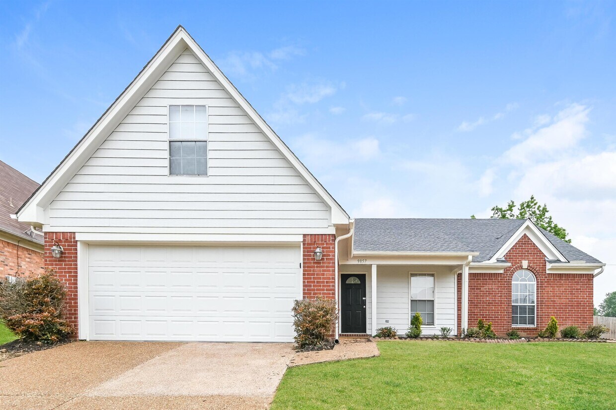 Primary Photo - 9857 Averbury Dr